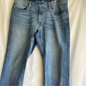 Eddie Bauer Men's Light Blue Relaxed Jeans